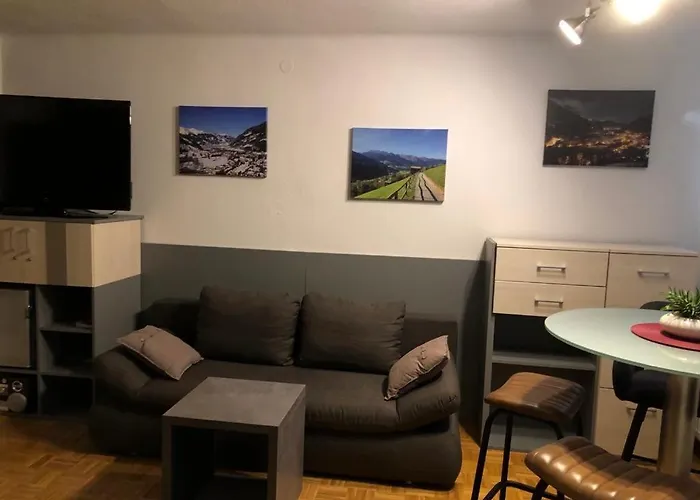 Haus Alpenkoenig 17 *